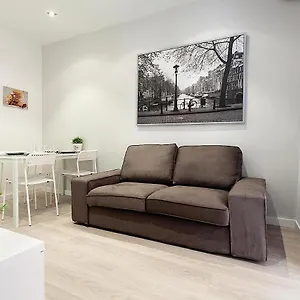 Miquel Angel - In Sants Large Community Terrace Barcelona